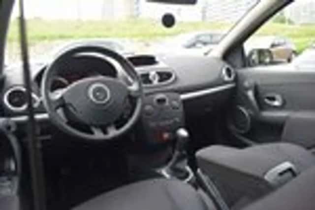 Renault Clio (2009) thumbnail 15