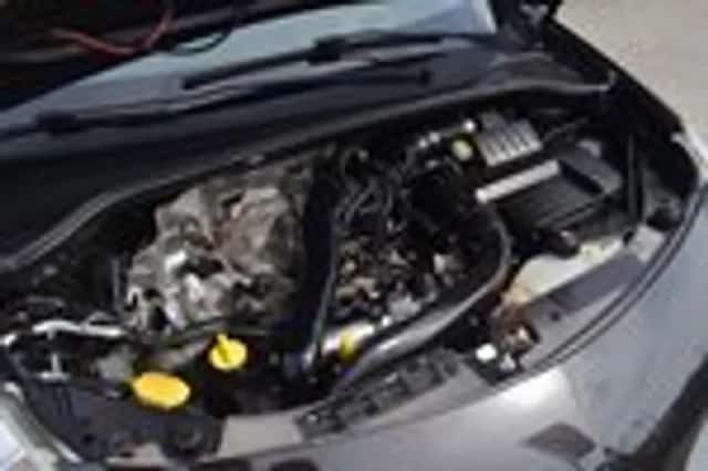 Renault Clio (2009) thumbnail 24