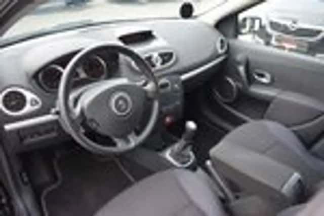 Renault Clio (2009) thumbnail 4