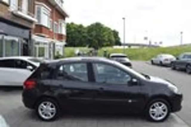 Renault Clio (2009) thumbnail 7