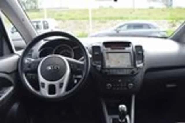 Kia Venga (2017) thumbnail 11