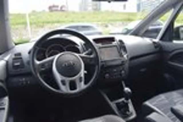 Kia Venga (2017) thumbnail 12
