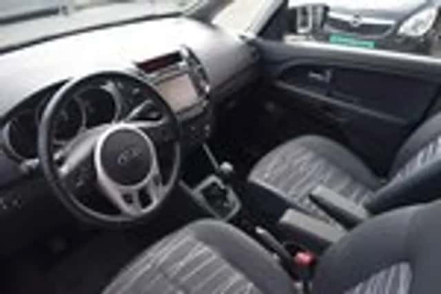 Kia Venga (2017) thumbnail 4
