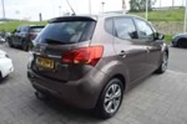 Kia Venga (2017) thumbnail 7