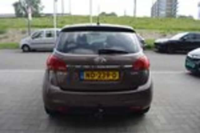 Kia Venga (2017) thumbnail 8