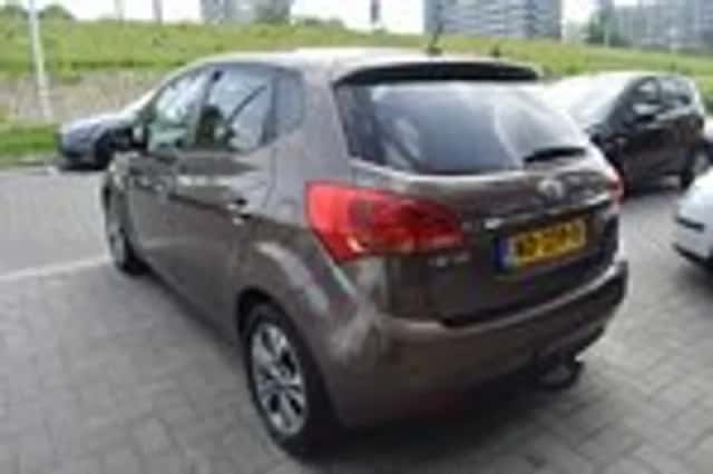 Kia Venga (2017) thumbnail 9