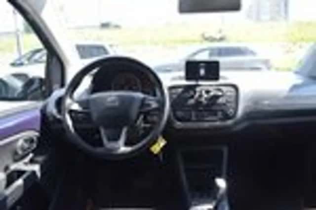 SEAT Mii (2016) thumbnail 12