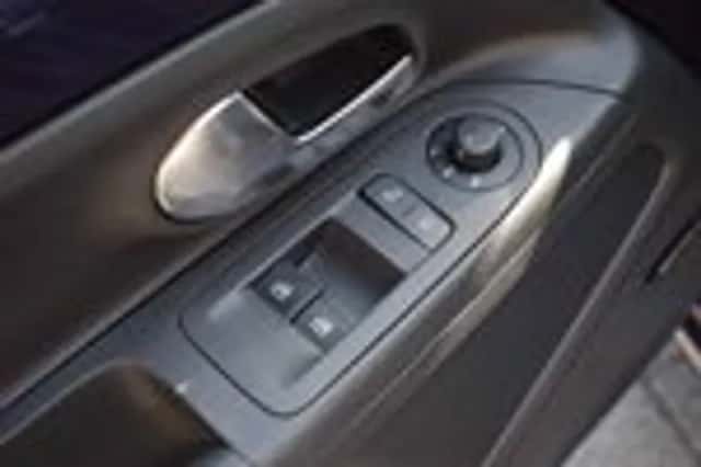 SEAT Mii (2016) thumbnail 29