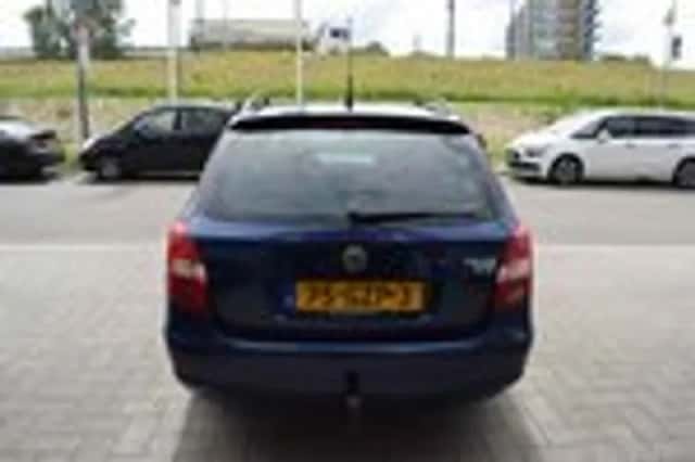 Škoda Fabia (2008) thumbnail 9