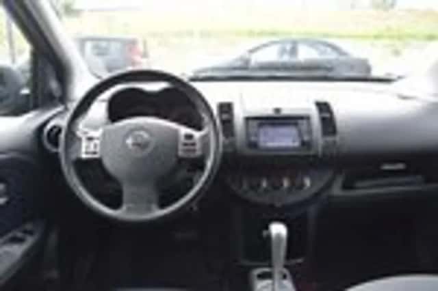 Nissan Note (2013) thumbnail 12