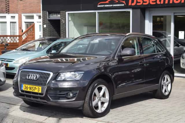 Audi Q5 (2010) thumbnail 2