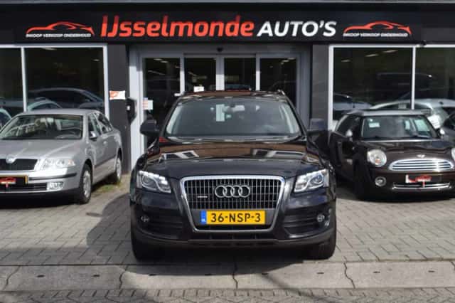 Audi Q5 (2010) thumbnail 3
