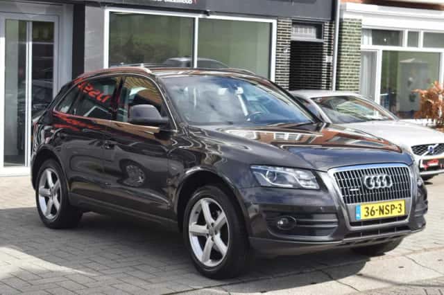 Audi Q5 (2010) thumbnail 5