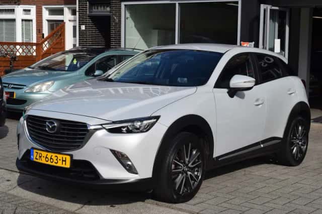 Mazda CX-3 (2016) thumbnail 2