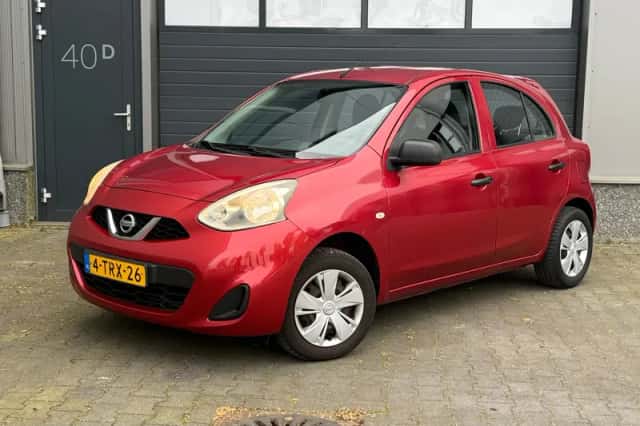 Nissan Micra (2014) thumbnail 3
