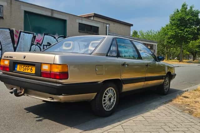 Audi 100 (1985) thumbnail 5