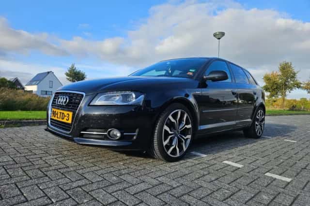 Audi A3 (2010) thumbnail 1