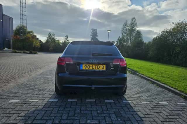 Audi A3 (2010) thumbnail 4