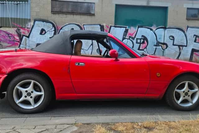Mazda MX-5 (1994) thumbnail 6