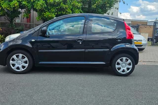 Peugeot 107 (2010) thumbnail 2