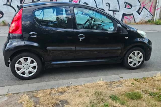 Peugeot 107 (2010) thumbnail 5