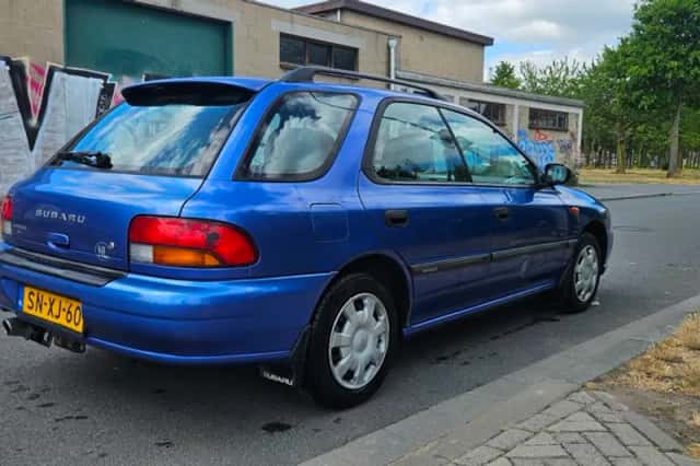 Subaru Impreza (1998) thumbnail 5