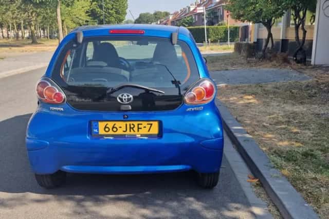 Toyota Aygo (2009) thumbnail 4