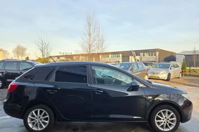 SEAT Ibiza (2012) thumbnail 5