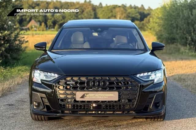 Audi A8 (2022) thumbnail 4