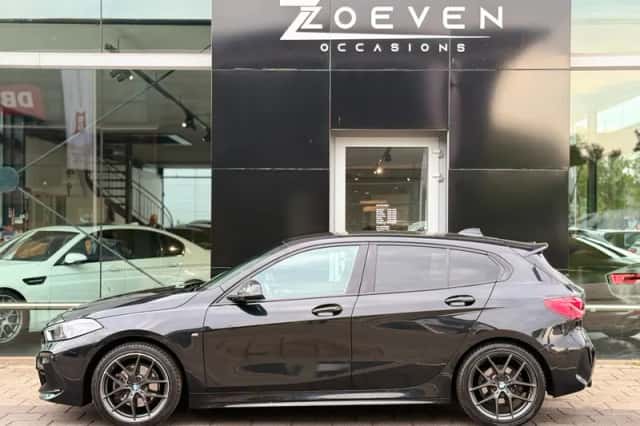 BMW 1-Serie (2022) thumbnail 2