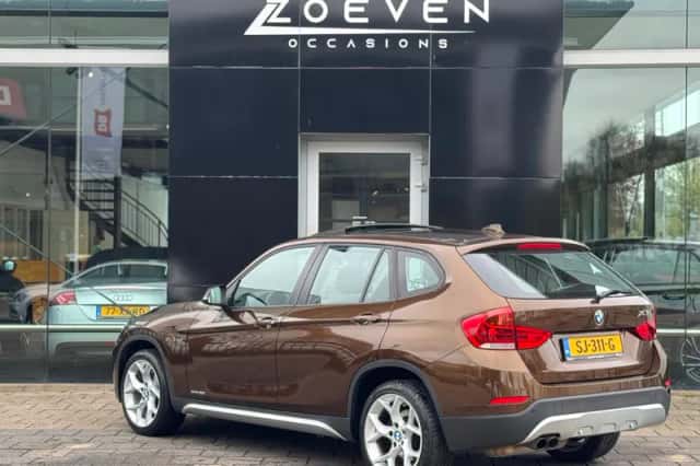 BMW X1 (2014) thumbnail 5