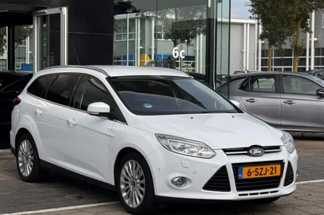 Ford Focus (2014) thumbnail 4
