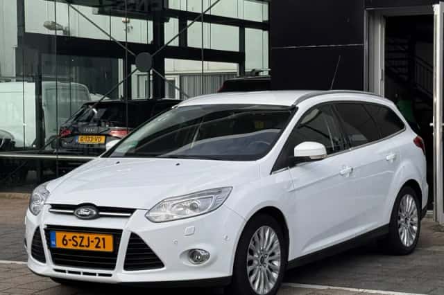 Ford Focus (2014) thumbnail 5