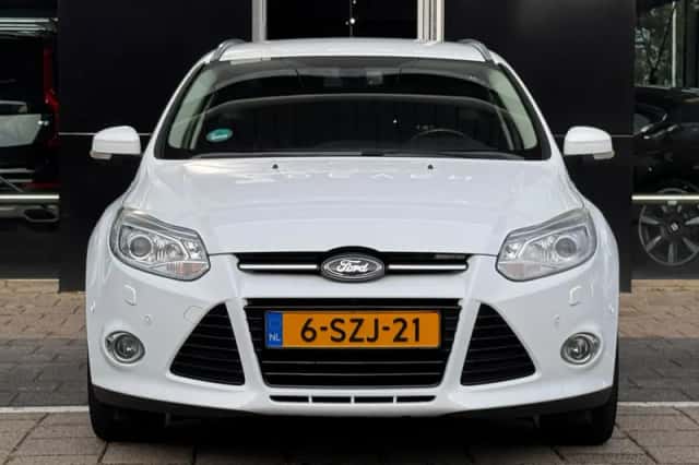 Ford Focus (2014) thumbnail 6