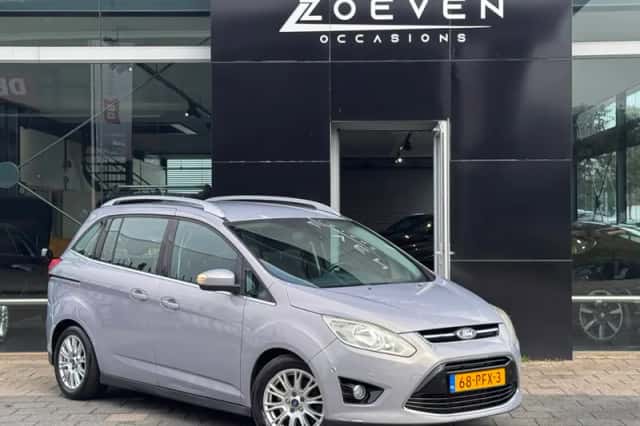 Ford Grand C-Max (2011) thumbnail 2