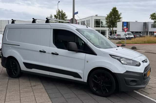 Ford Transit Connect (2015) thumbnail 3