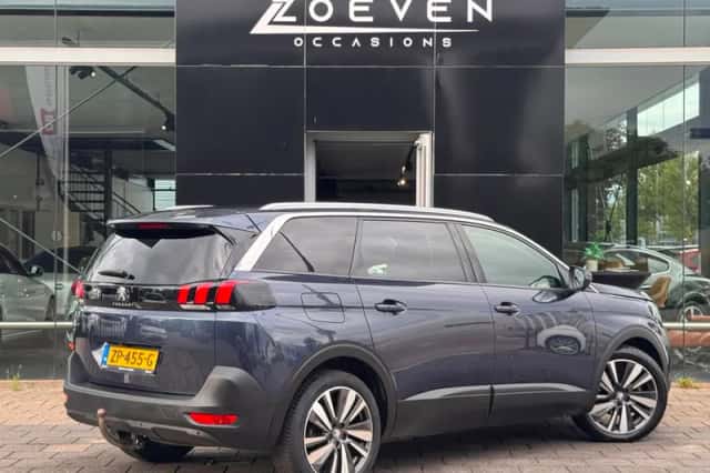 Peugeot 5008 (2019) thumbnail 4
