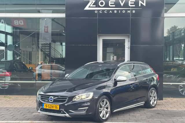Volvo V60 (2013) thumbnail 4