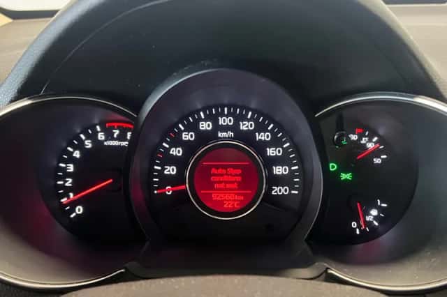 Kia Picanto (2015) thumbnail 6