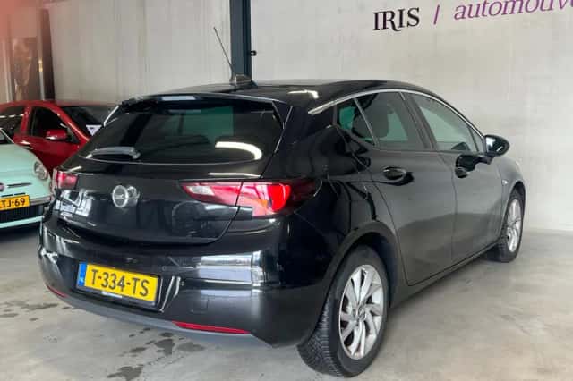 Opel Astra (2020) thumbnail 4