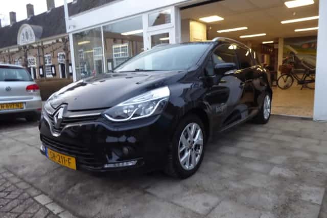 Renault Clio (2019) thumbnail 2