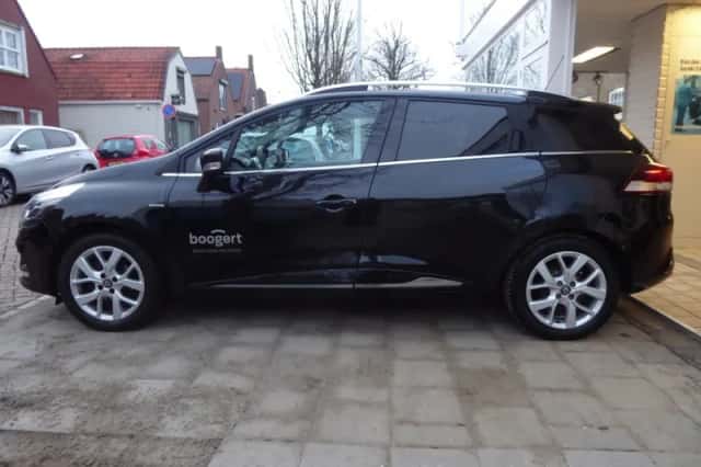 Renault Clio (2019) thumbnail 3