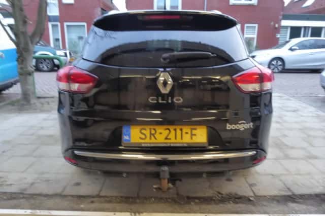 Renault Clio (2019) thumbnail 5