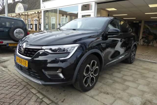 Renault Arkana (2022) thumbnail 2
