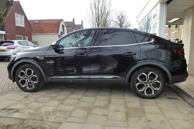 Renault Arkana (2022) thumbnail 3