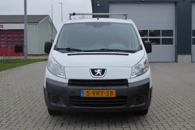 Peugeot Expert (2011) thumbnail 1