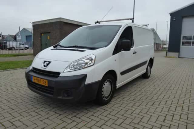 Peugeot Expert (2011) thumbnail 2