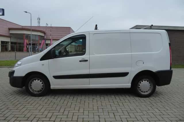 Peugeot Expert (2011) thumbnail 3
