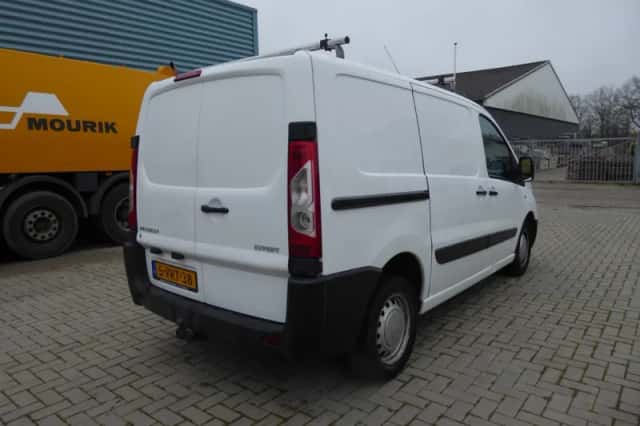 Peugeot Expert (2011) thumbnail 6