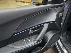 Peugeot e-2008 (2024) thumbnail 4